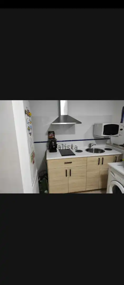 Küche von Wohnung zur Miete in Sanlúcar la Mayor mit Klimaanlage, Abstellraum und Möbliert
