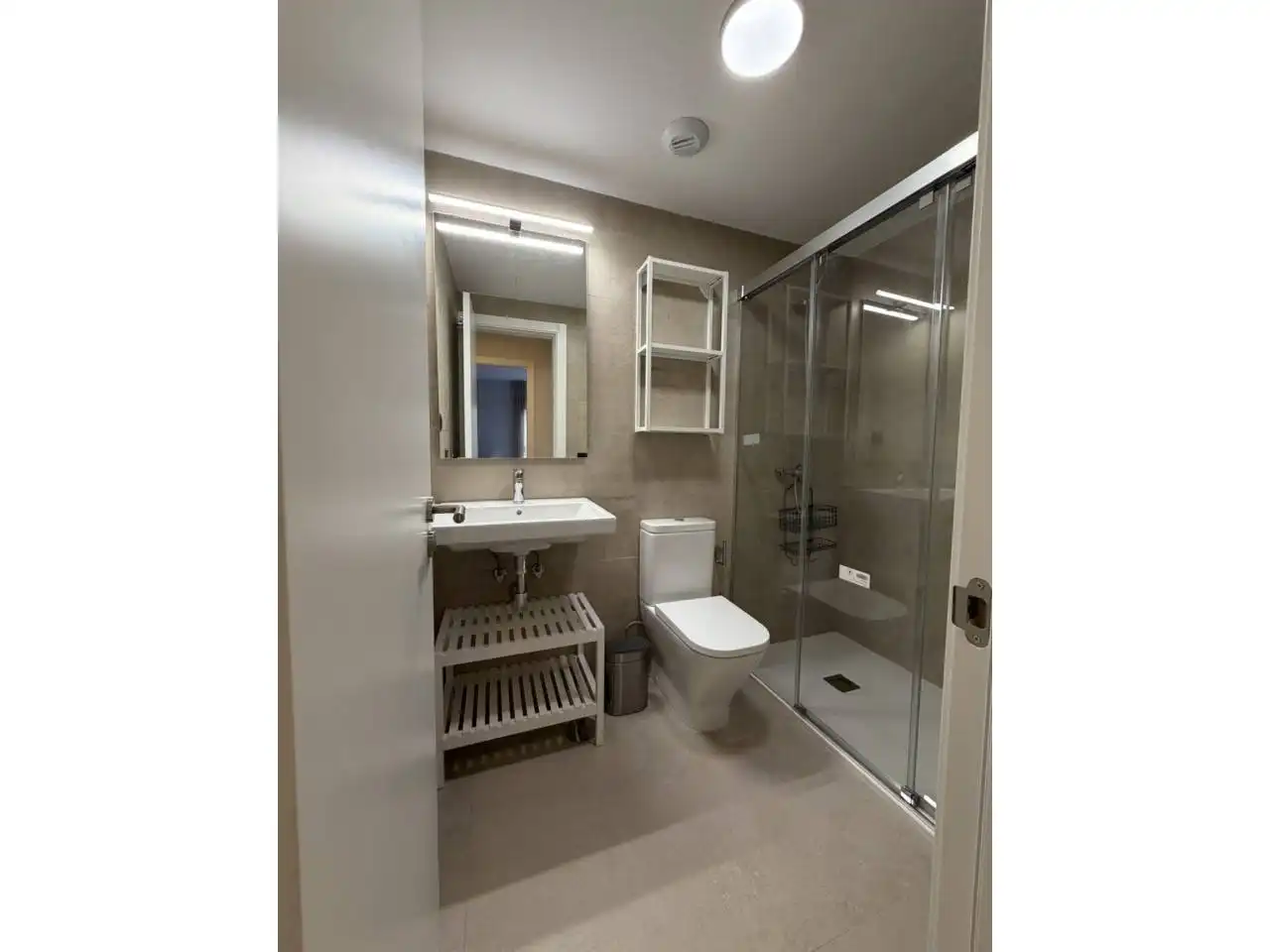 Baño de Piso de alquiler en Las Palmas de Gran Canaria con Trastero, Amueblado y Alarma