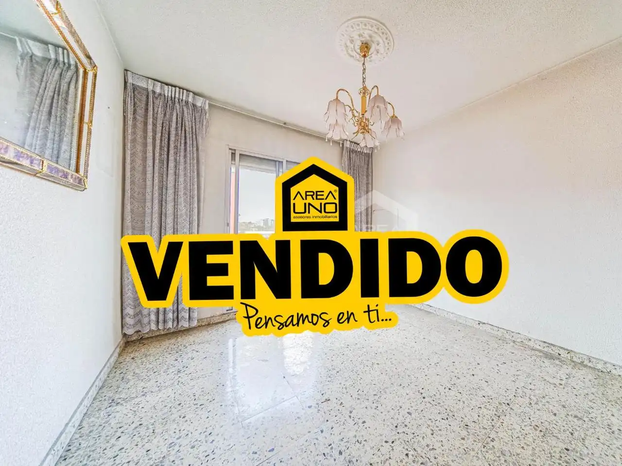 Habitación de Piso en venta en  Madrid Capital con Calefacción y Terraza