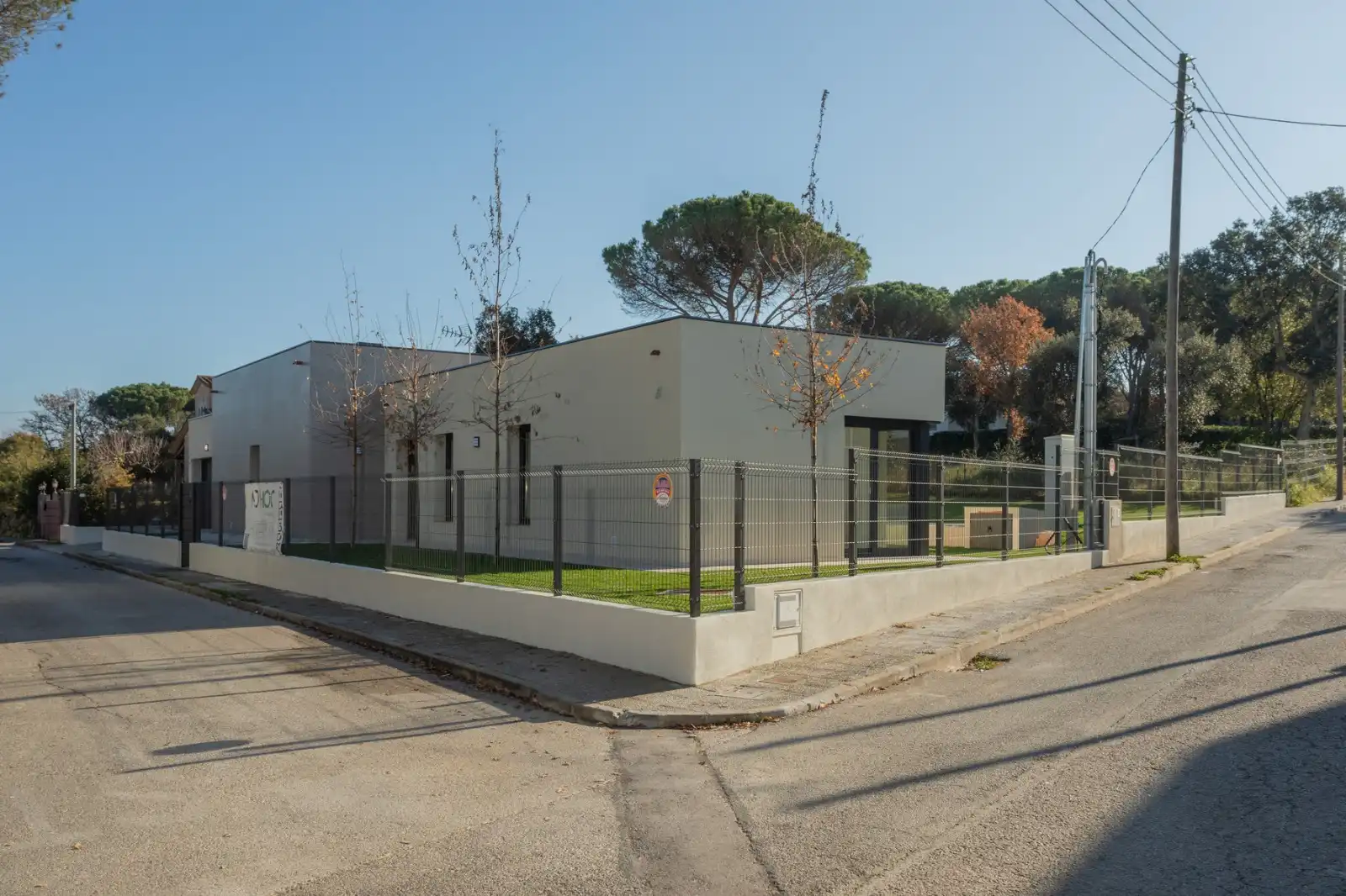 Vista exterior de Casa o xalet en venda en Llagostera amb Aire condicionat, Calefacció i Jardí privat