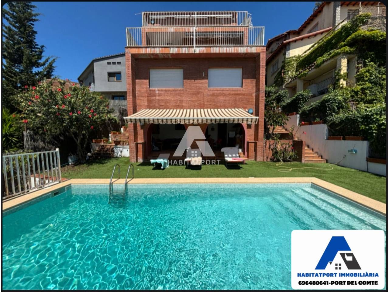 Piscina de Casa o chalet en venta en  Barcelona Capital con Jardín privado