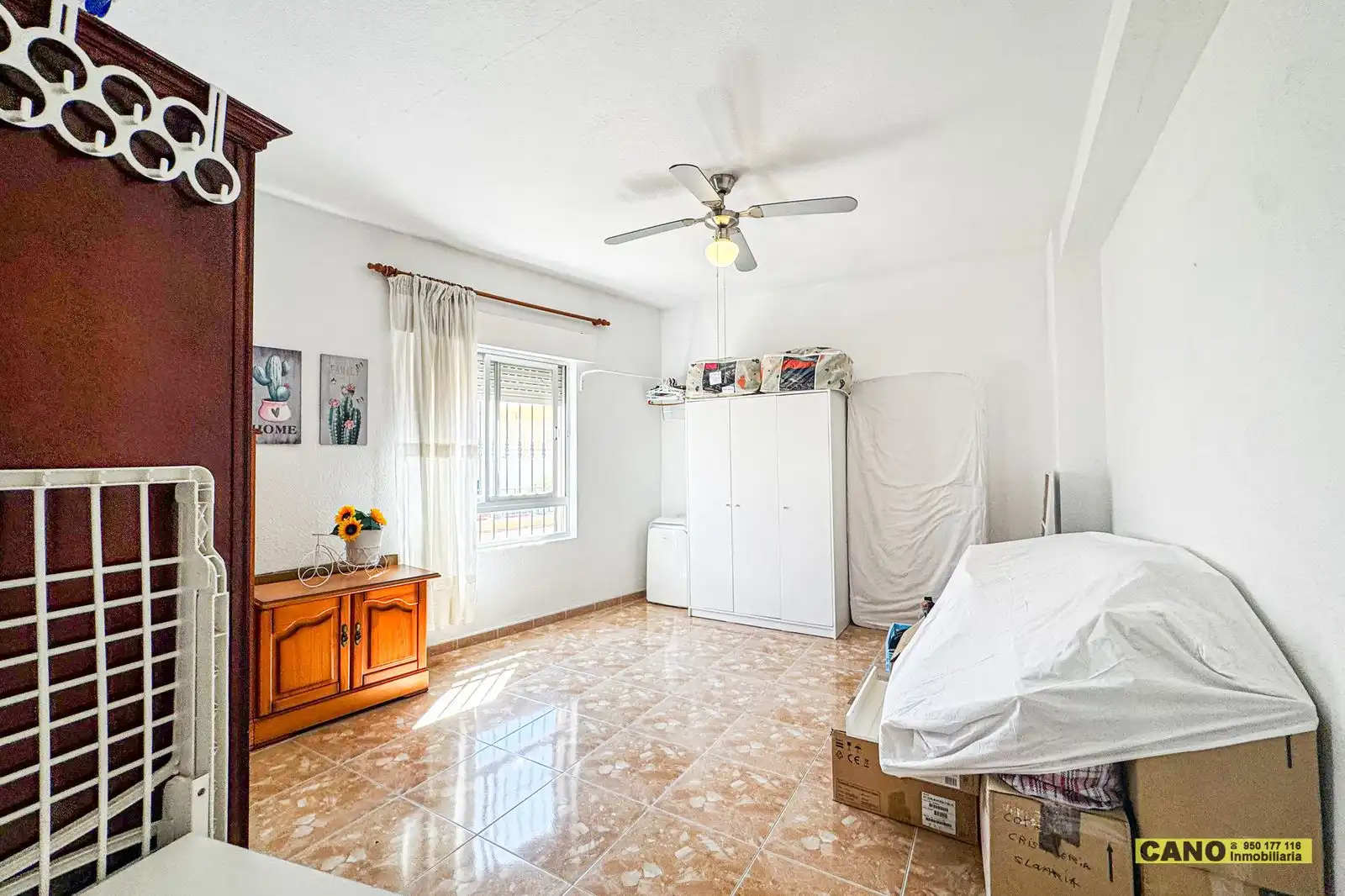 Dormitori de Casa o xalet en venda en Almería amb Terrassa