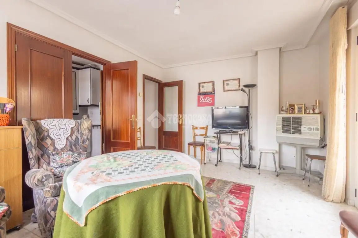Bedroom of Flat for sale in Villares de la Reina  with Heating