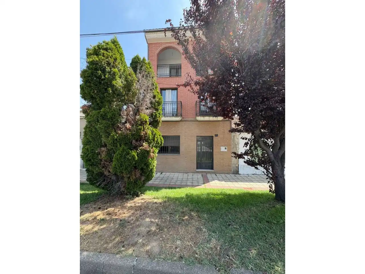 Terraced house for sale in Calle Clemente Velasco, imagen 2