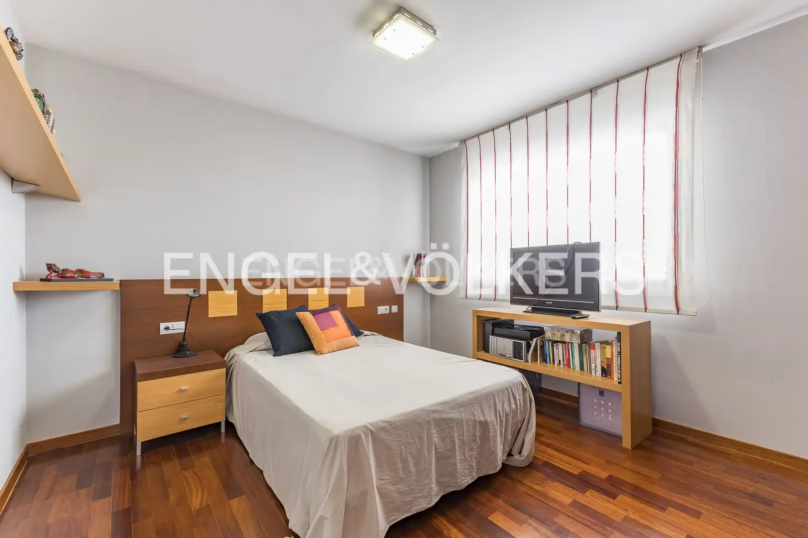 Bedroom of Houses for sale in Sant Boi de Llobregat  with Air Conditioner, Heating and Private garden
