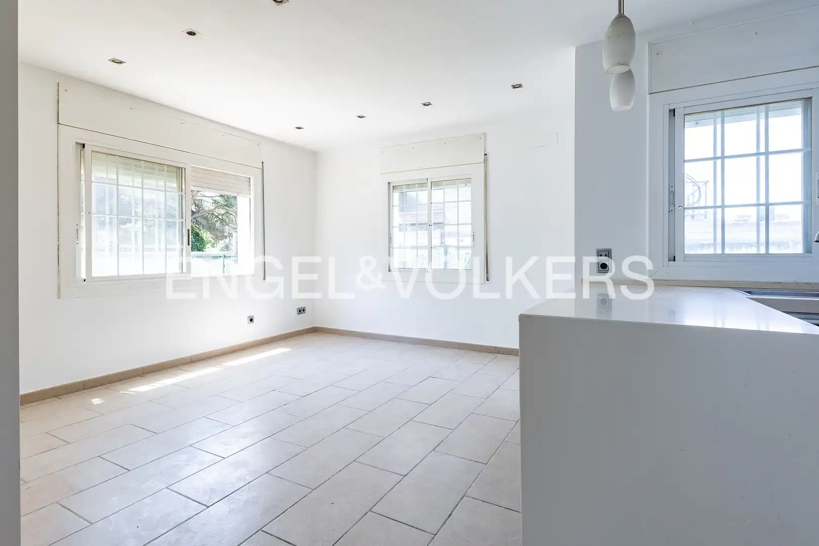 Sala de estar de Casa o chalet en venta en Llinars del Vallès con Calefacción y Jardín privado