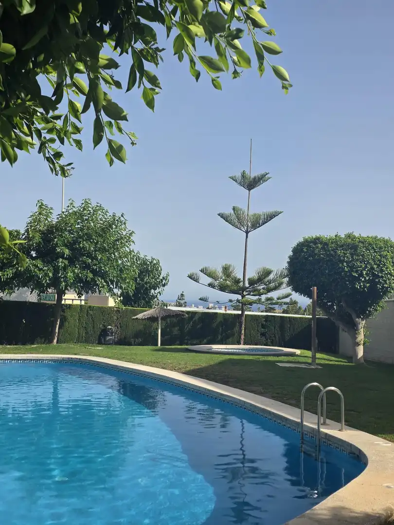 Jardí de Casa o xalet en venda en La Nucia amb Aire condicionat i Internet