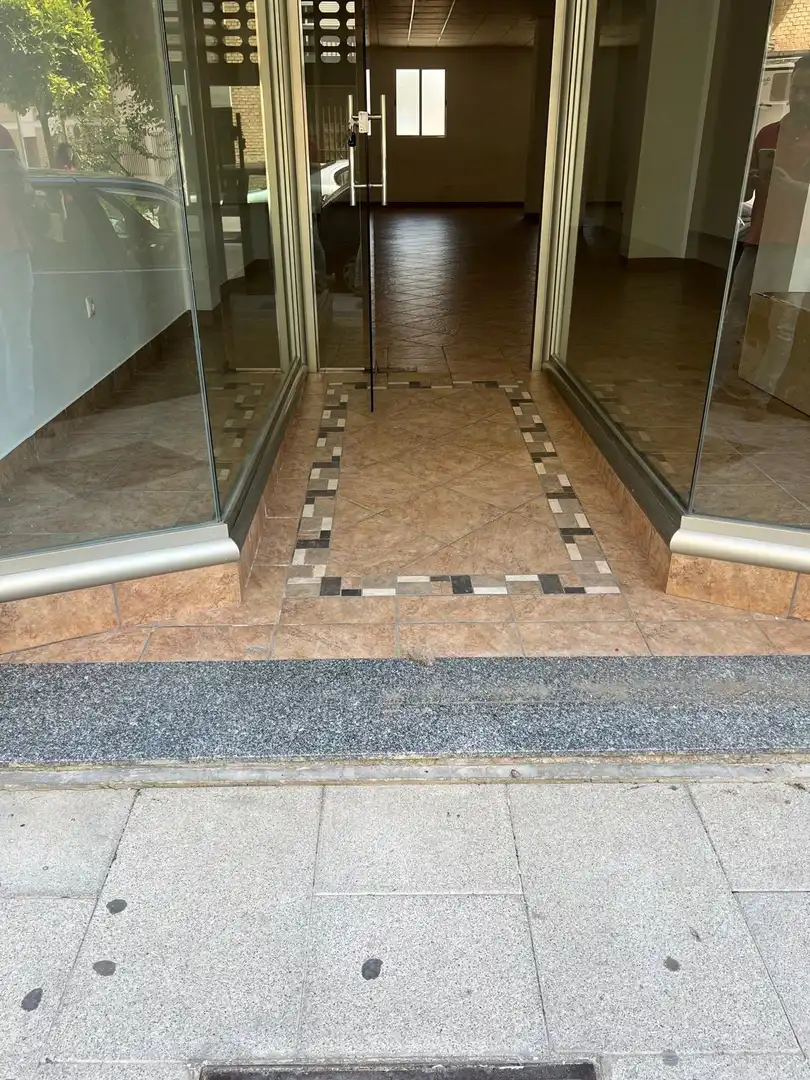 Local comercial en venda a Baena, imagen 6