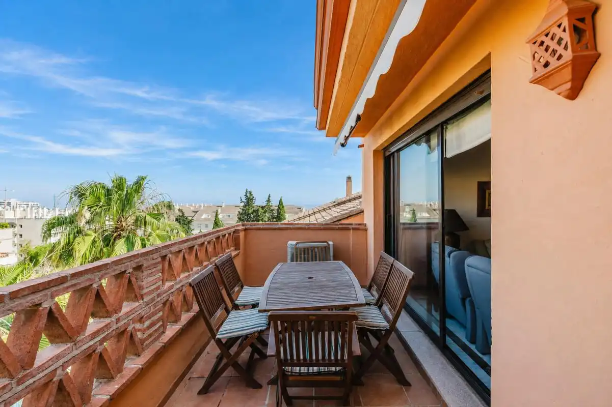 Terrassa de Dúplex de lloguer en Marbella amb Aire condicionat, Calefacció i Jardí privat