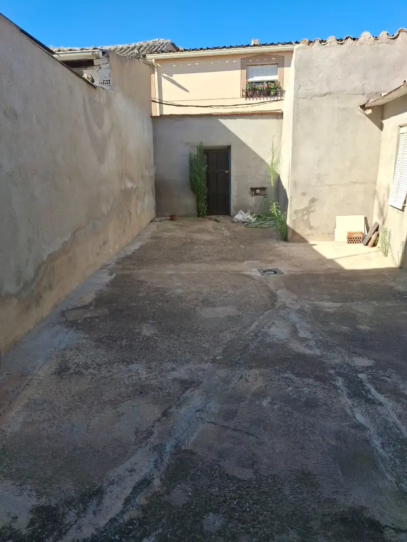 Casa o xalet en venda en La Puebla de Almoradiel amb Calefacció i Moblat