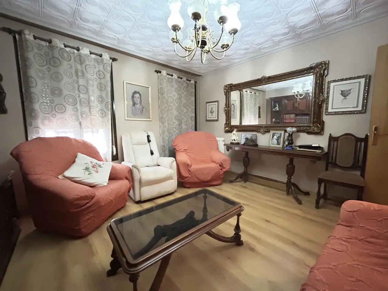Sala de estar de Casa o chalet en venta en Milagro con Aire acondicionado, Calefacción y Parquet