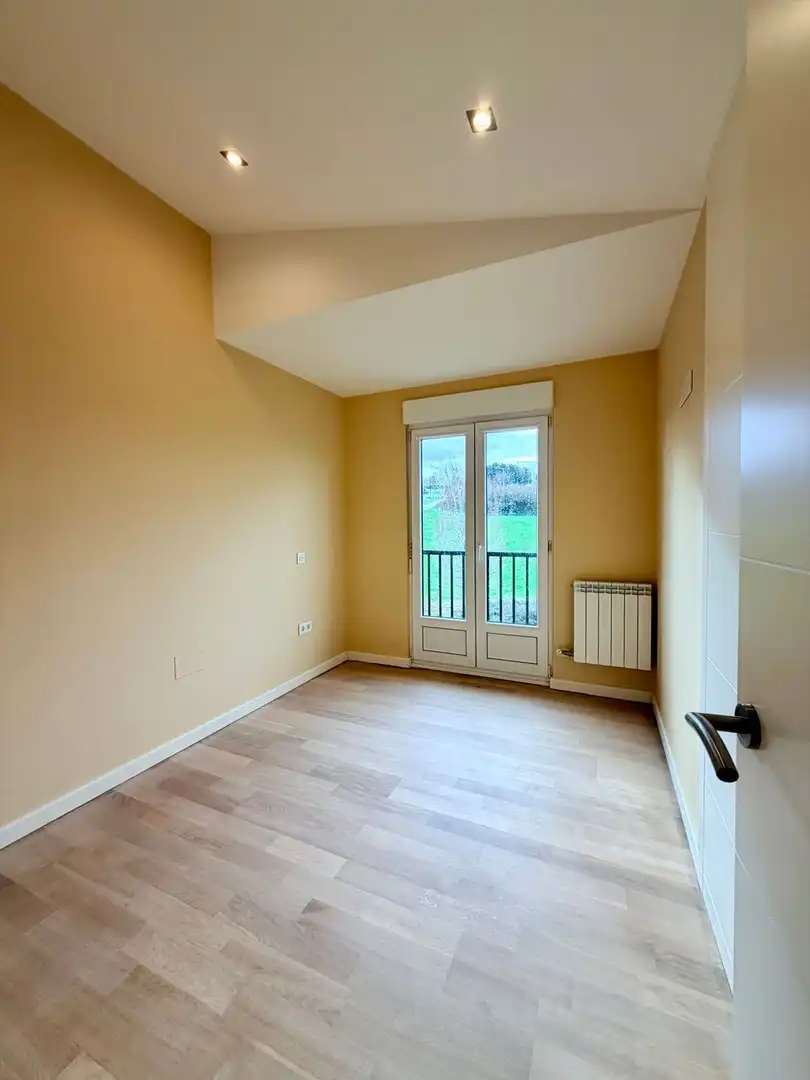 Flat for sale in Castropol