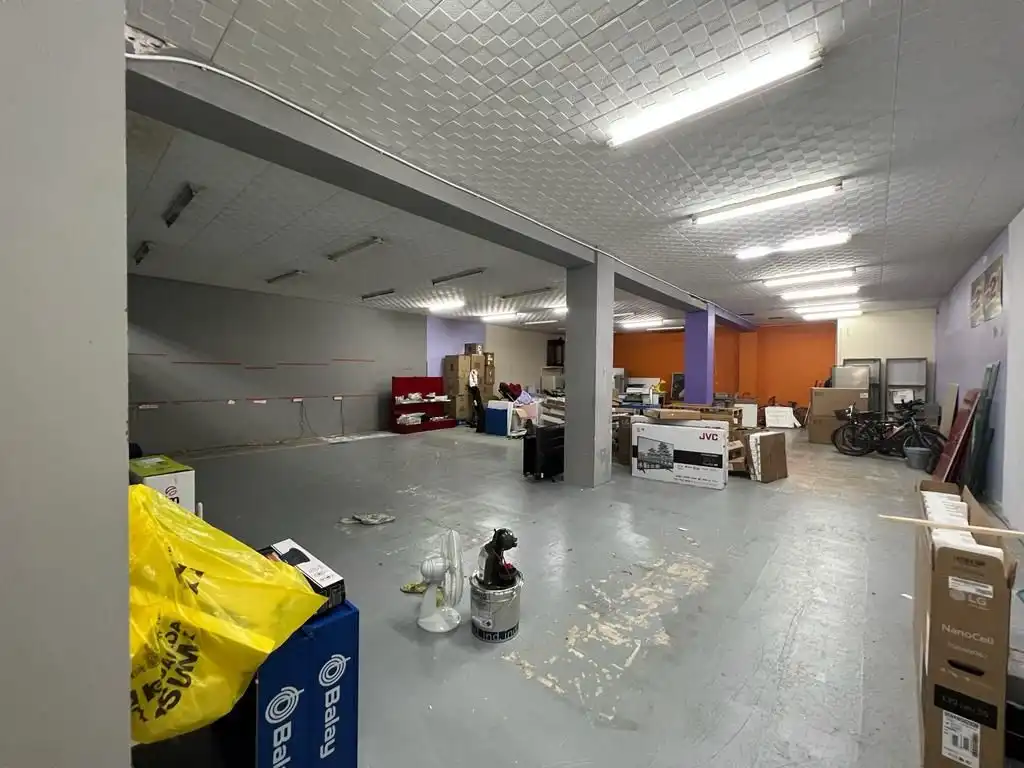 Geschaftsraum zum Verkauf in Igualada