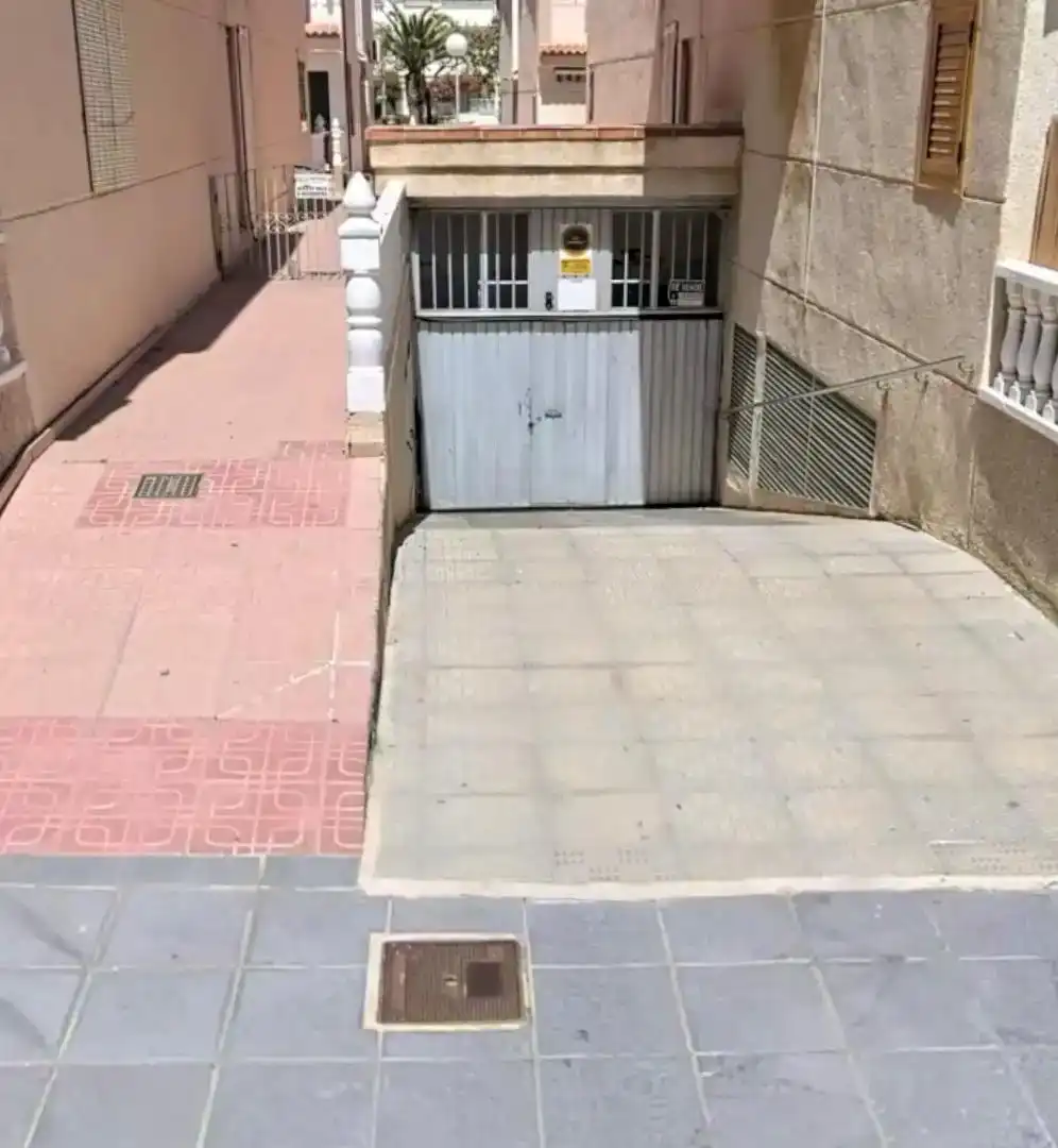Aparcament de Garatge de lloguer en Pilar de la Horadada