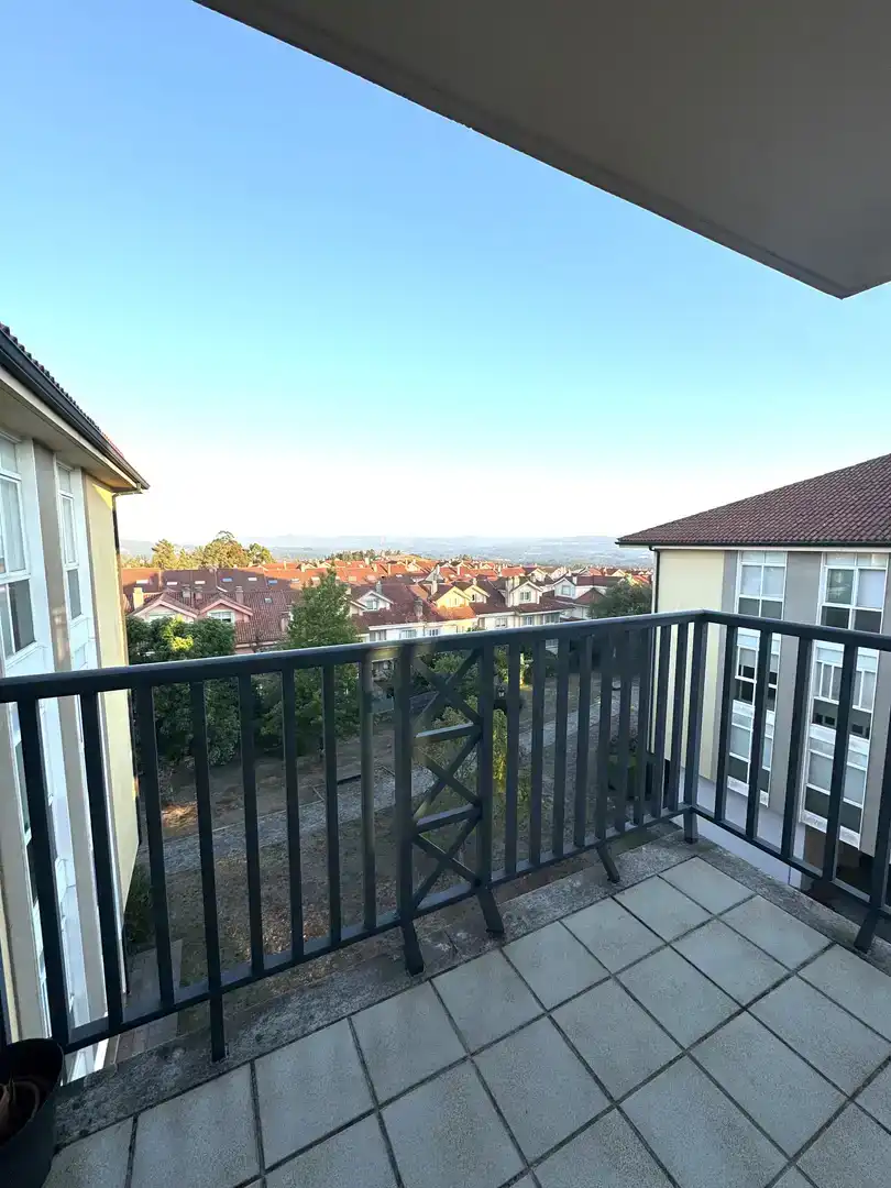 Terrasse von Wohnung zum Verkauf in Teo mit Klimaanlage, Schwimmbad und Balkon