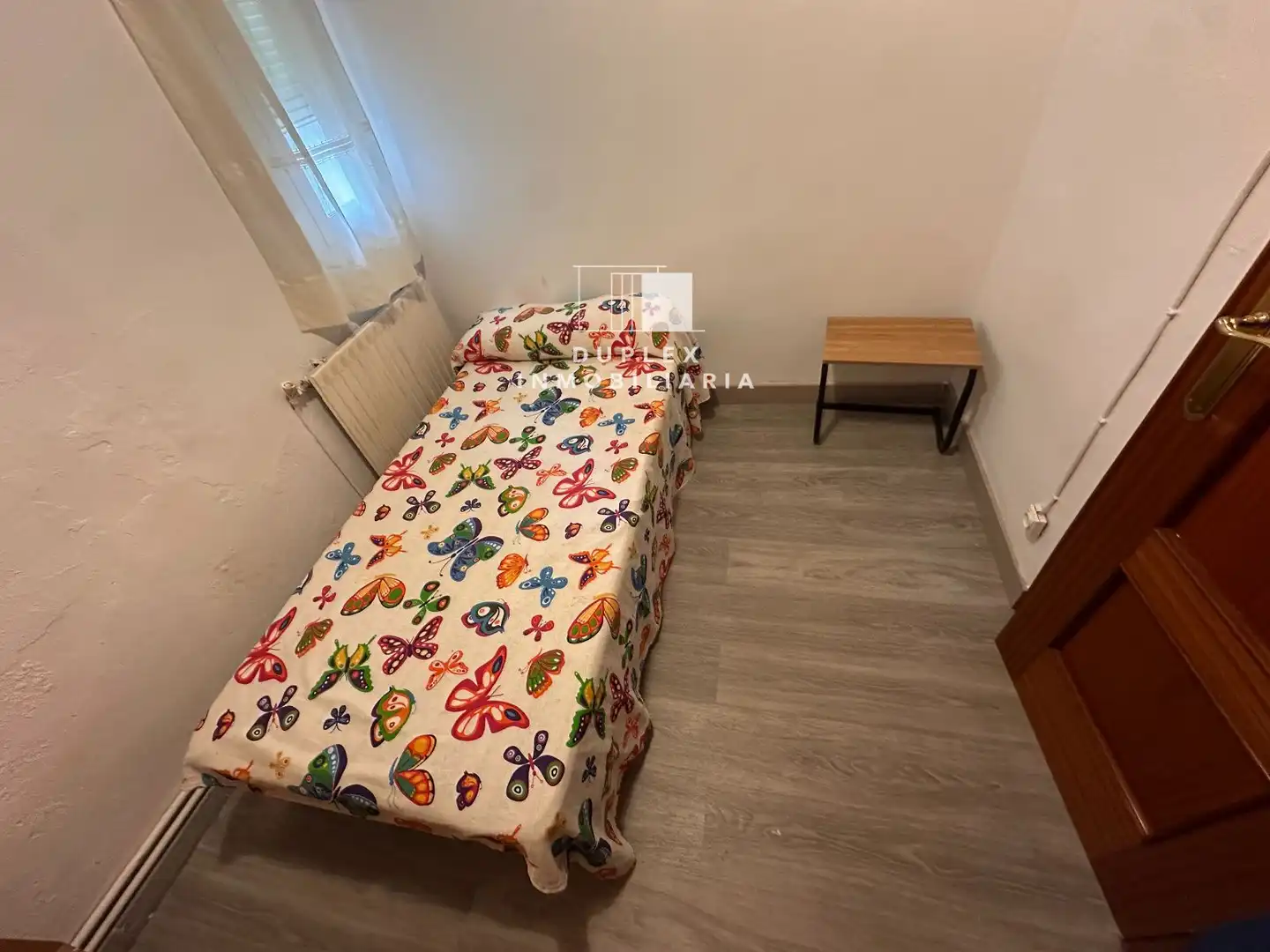 Bedroom of Flat for rent in Cuenca  with Heating