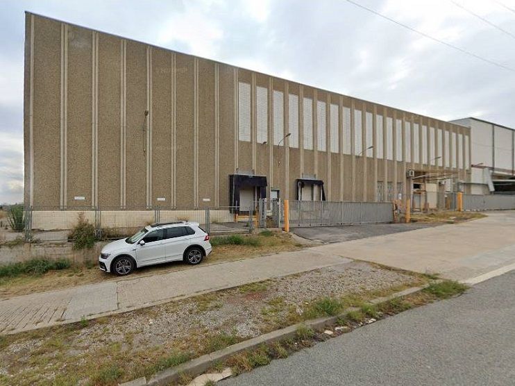 Exterior view of Industrial buildings for sale in Manresa