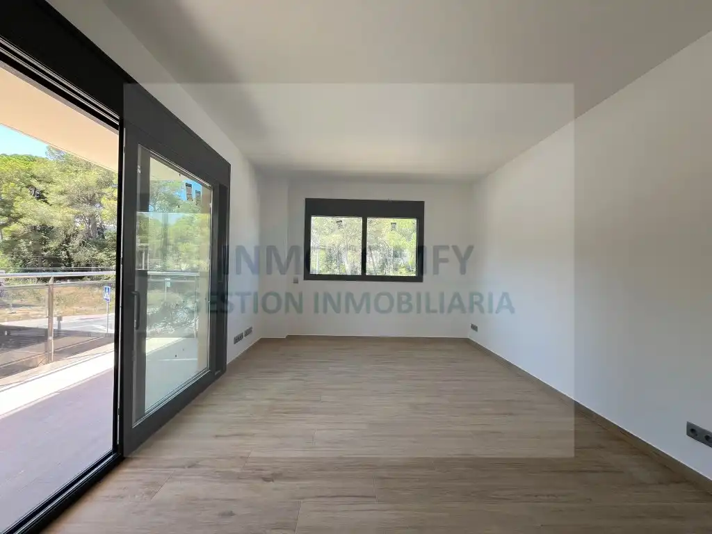 Piso con ascensor en venta en Calle De La Torre Mora 33, imagen 5
