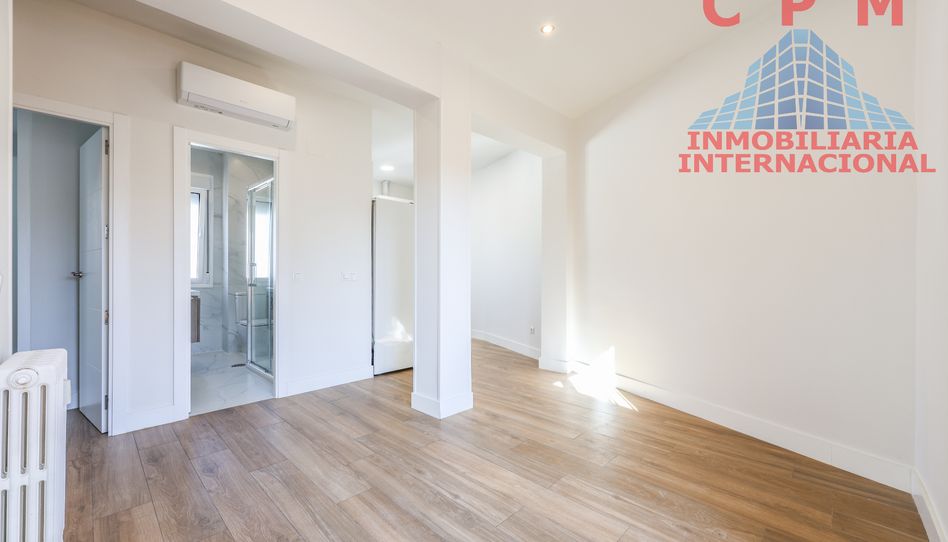 Ático de alquiler en Acacias - Imagen 3