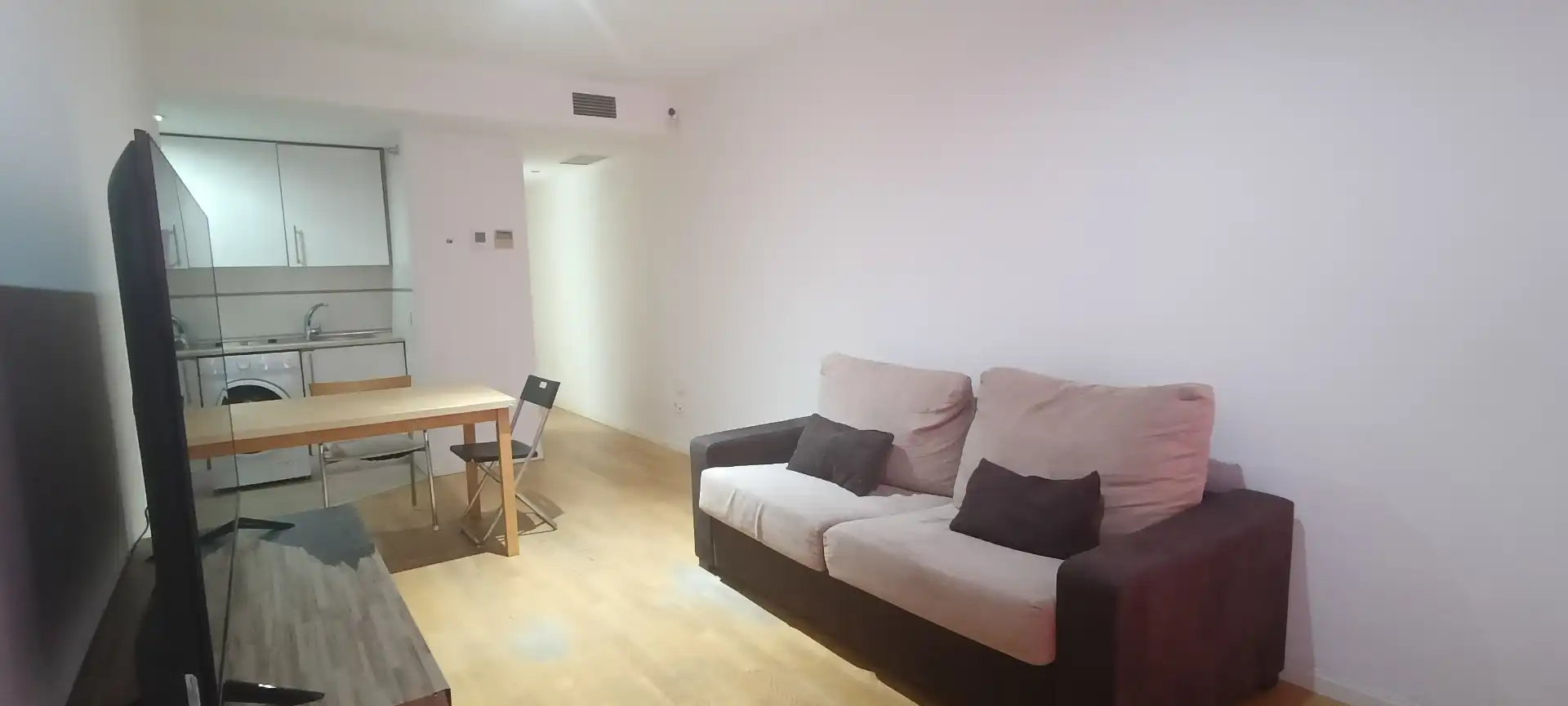 Living room of Flat for sale in Alcobendas  with Air Conditioner and Heating