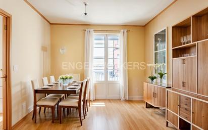 Dining room of Apartment for sale in  Barcelona Capital  with Air Conditioner, Heating and Parquet flooring