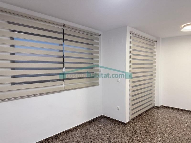 Dormitori de Pis de lloguer en Benaguasil amb Aire condicionat, Balcó i Alarma