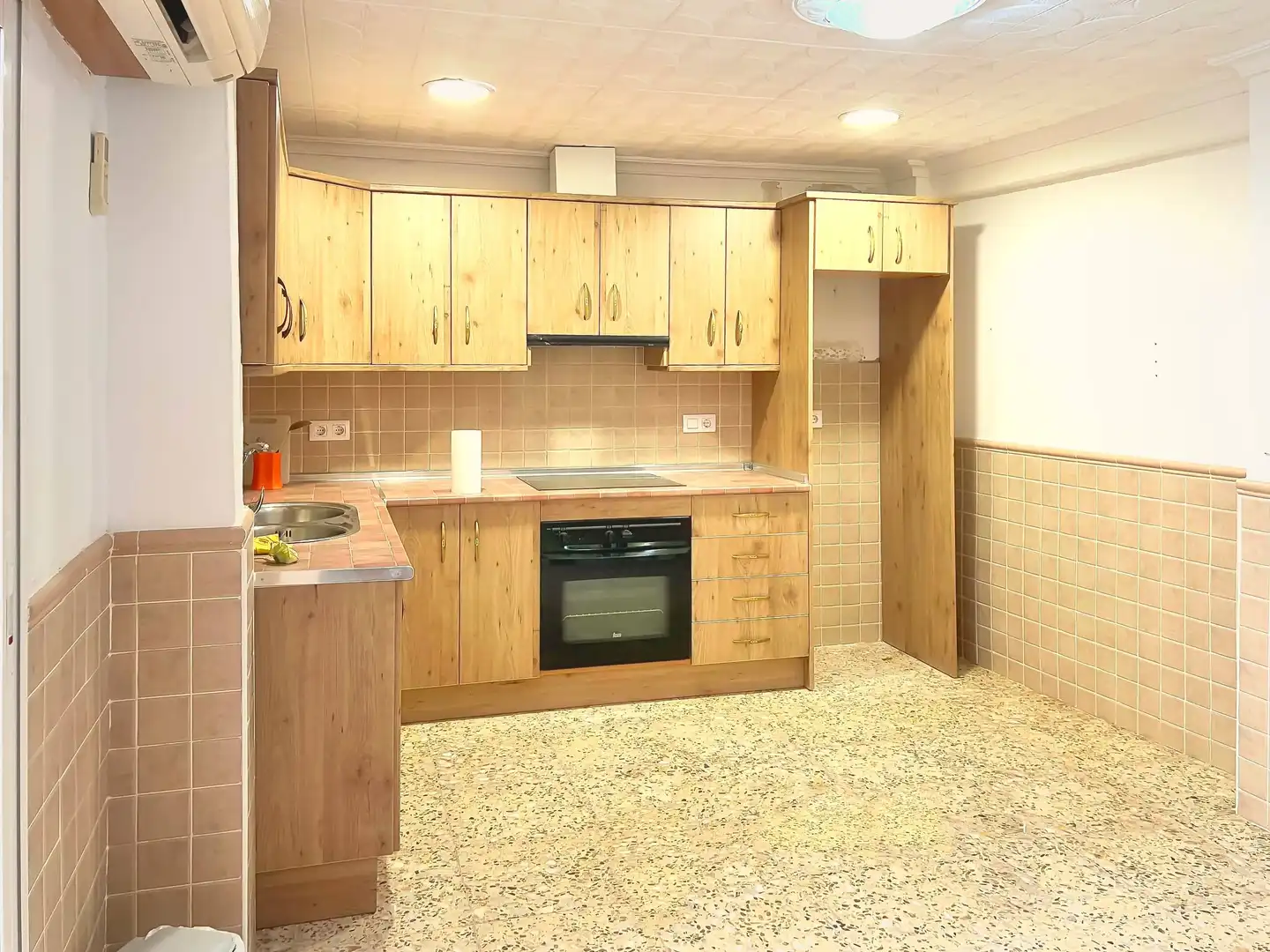 Cocina de Casa o chalet en venta en Peal de Becerro con Aire acondicionado y Terraza