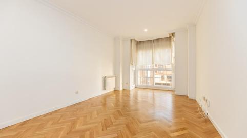 Foto 3 de Apartamento de alquiler en Sanchinarro,  Madrid Capital