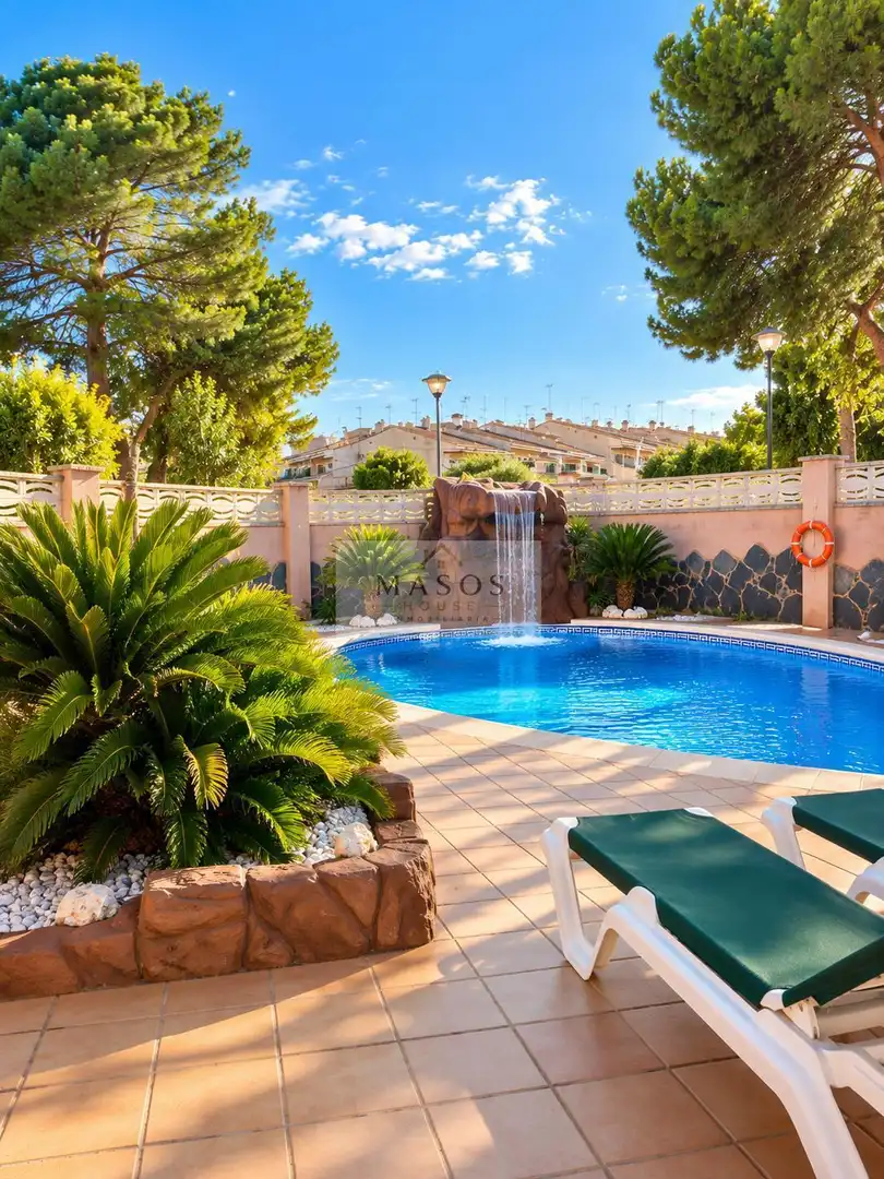 Detached house for sale in Els Masos - Els Garrofers