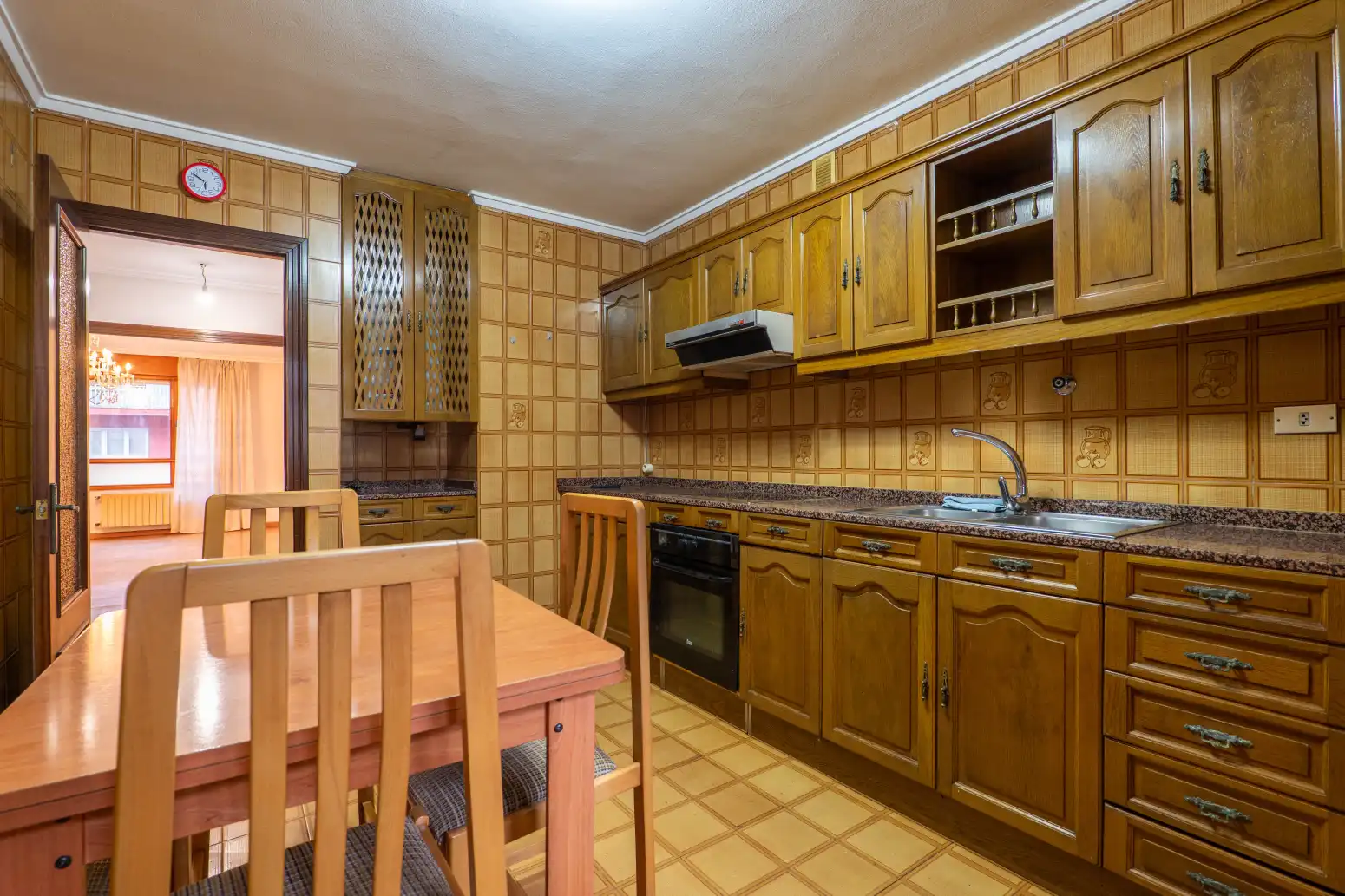 Cuina de Pis en venda en Gijón  amb Calefacció, Jardí privat i Parquet
