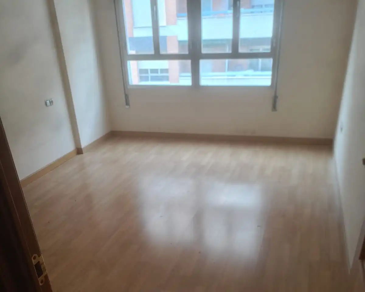 Schlafzimmer von Wohnung zum Verkauf in  Logroño