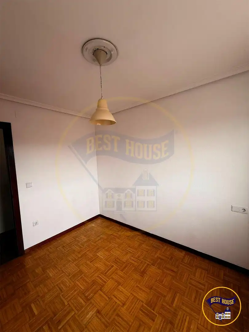 Detached homes for sale in Calle JOAQUIN RODRIGO , San Fernando - Carretera de Valencia