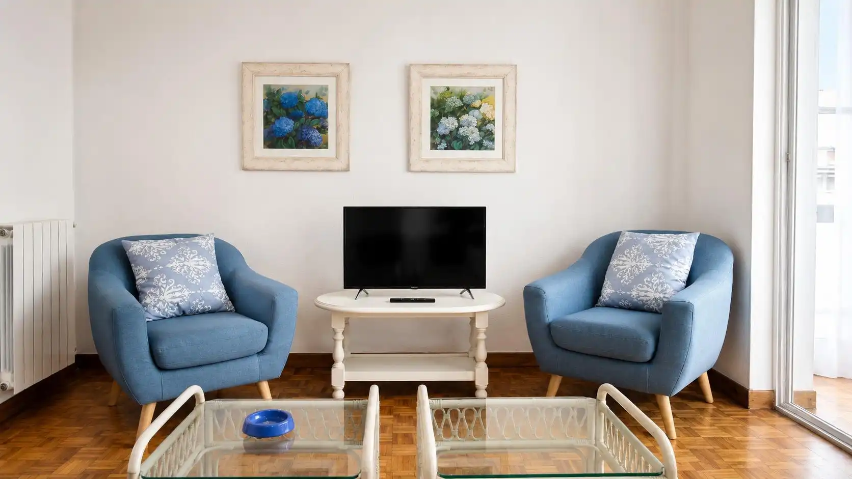 Sala de estar de Piso en venta en Comillas (Cantabria) con Calefacción