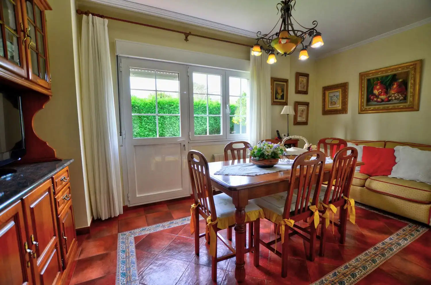 Comedor de Casa o chalet en venta en Avilés con Calefacción, Terraza y Trastero