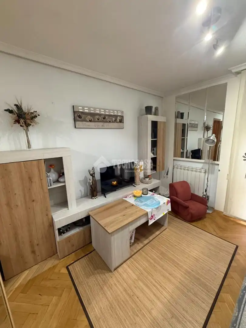 Sala de estar de Piso en venta en Madrid con Calefacción y Amueblado