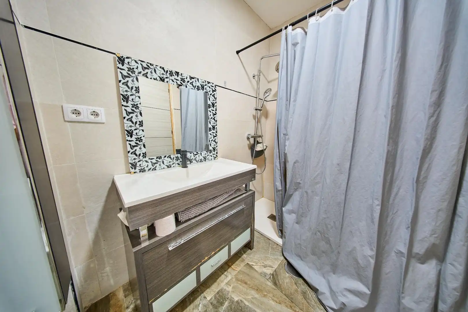Bany de Casa o xalet en venda en Granada