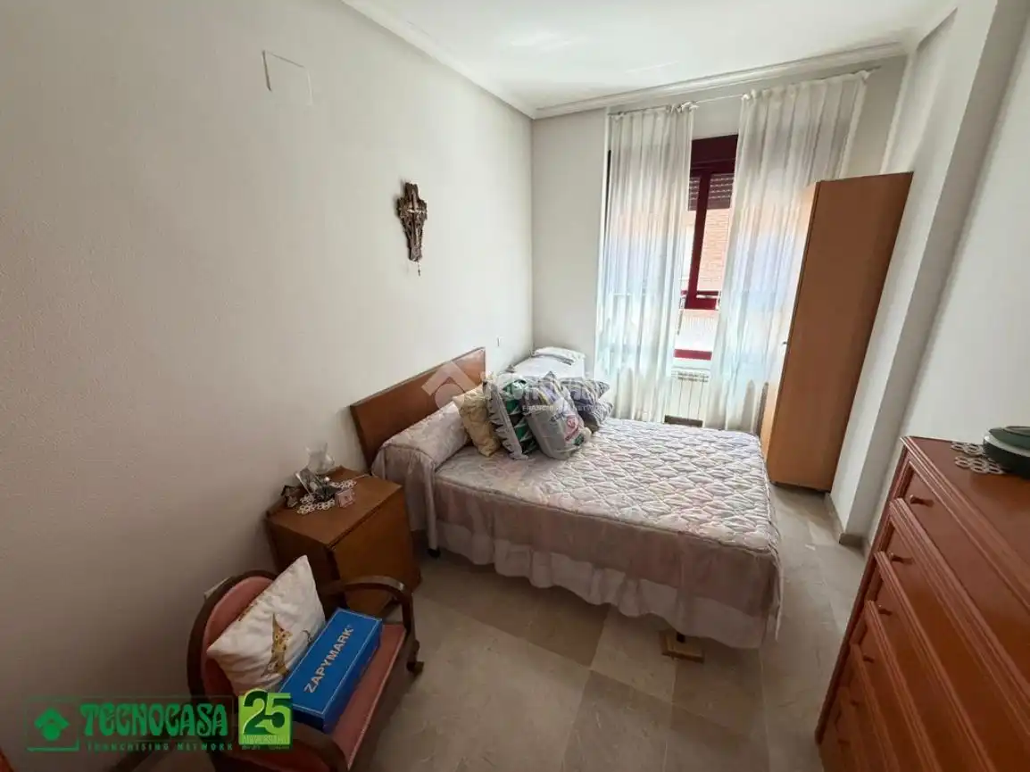Habitación de Piso en venta en Ciudad Real con Calefacción y Trastero
