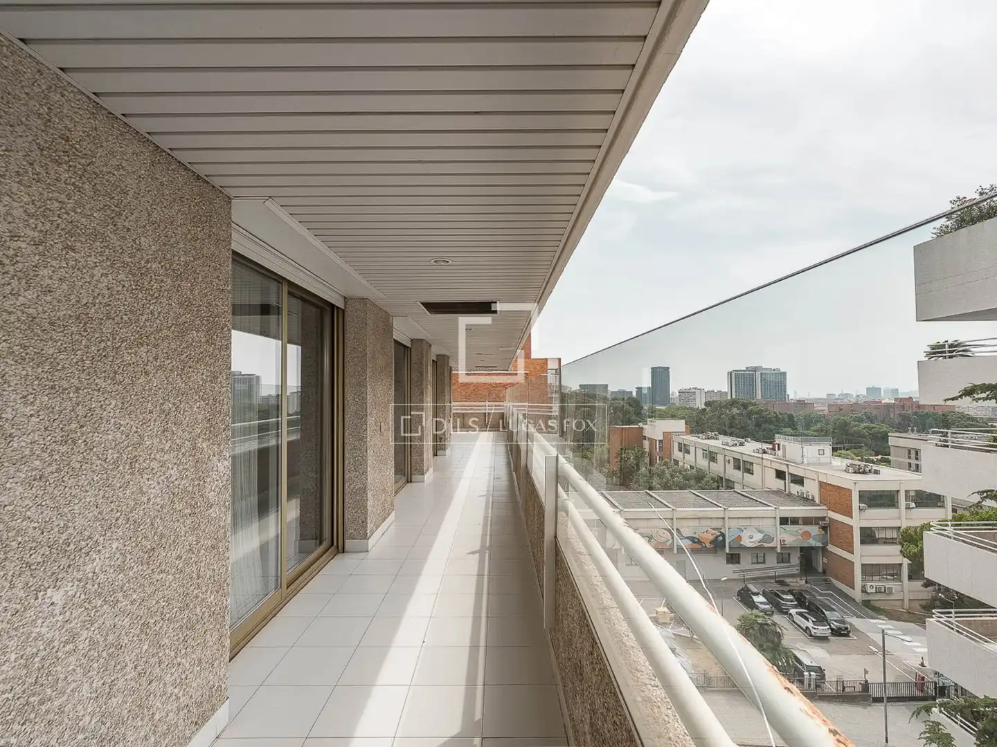 Terrassa de Pis en venda en Barcelona amb Aire condicionat i Traster