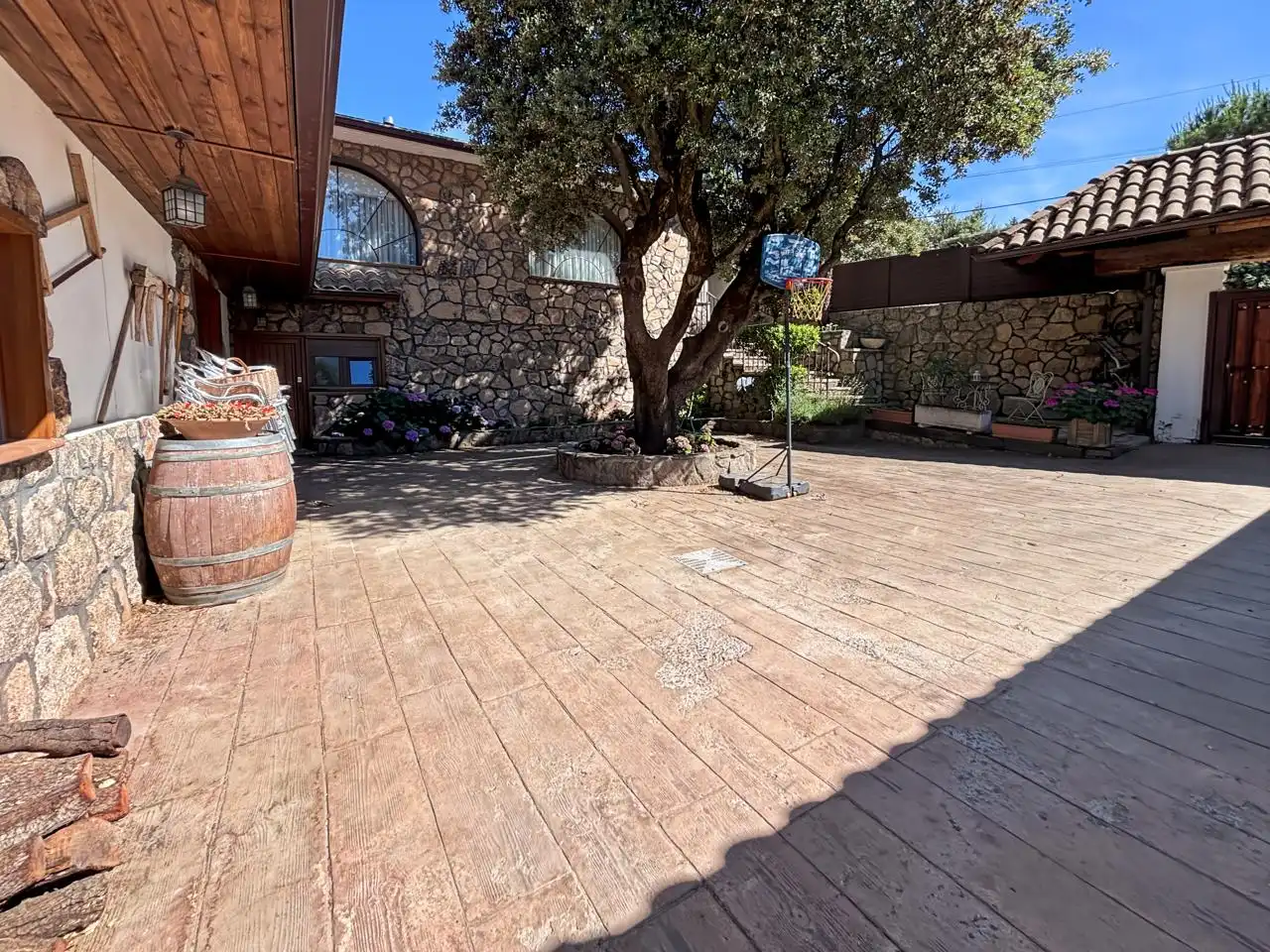 Terrassa de Casa o xalet en venda en El Escorial amb Calefacció, Jardí privat i Terrassa