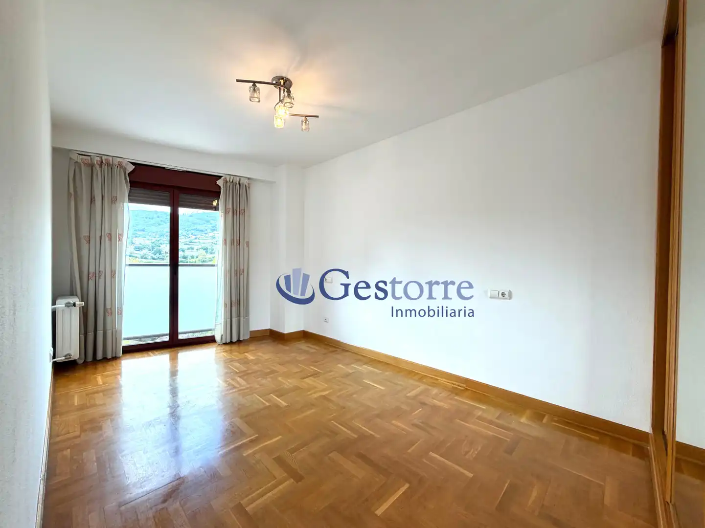 Piso en venta en Oviedo , Asturias