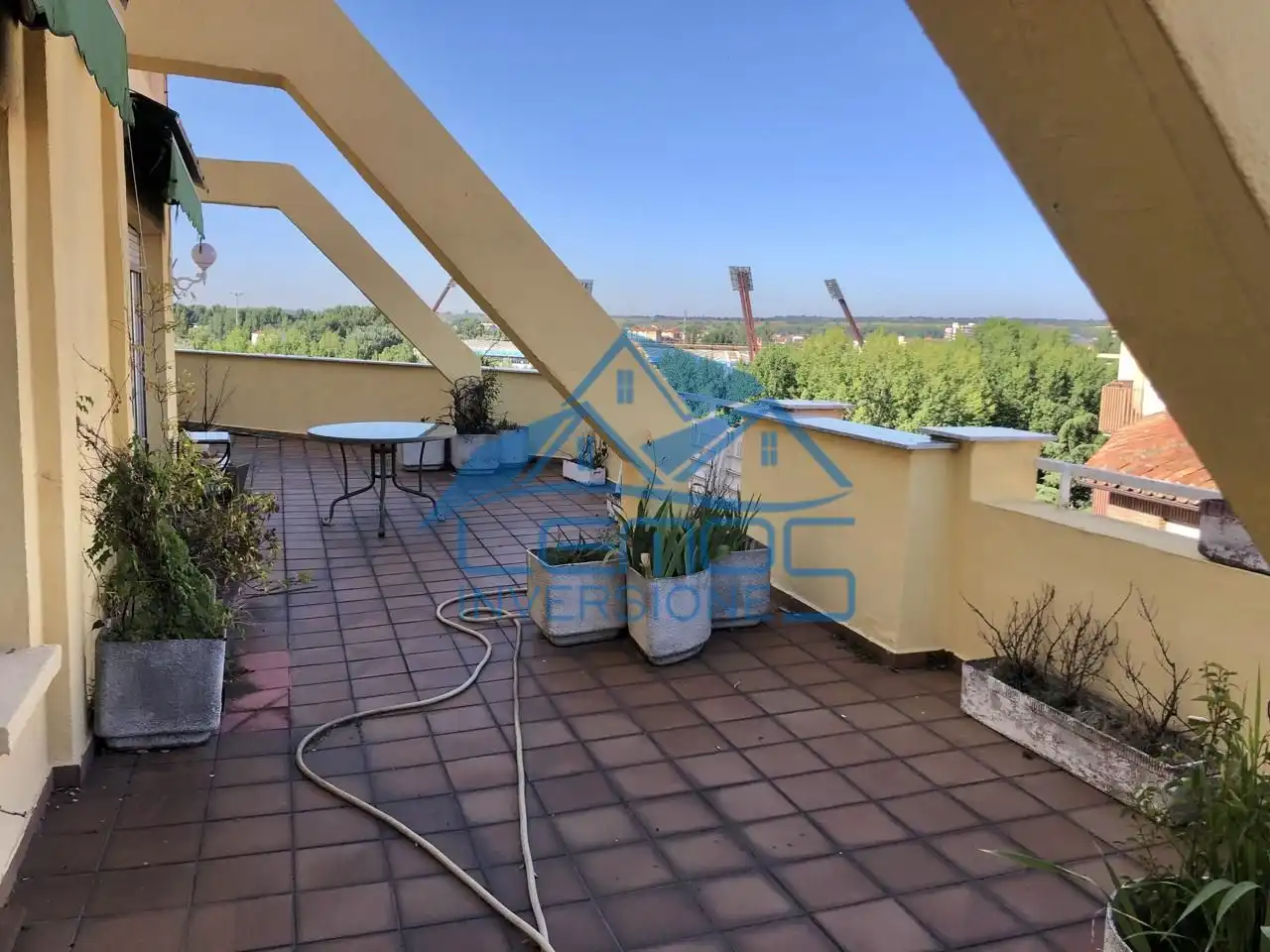 Terrasse von Dachboden zum Verkauf in León Capital 