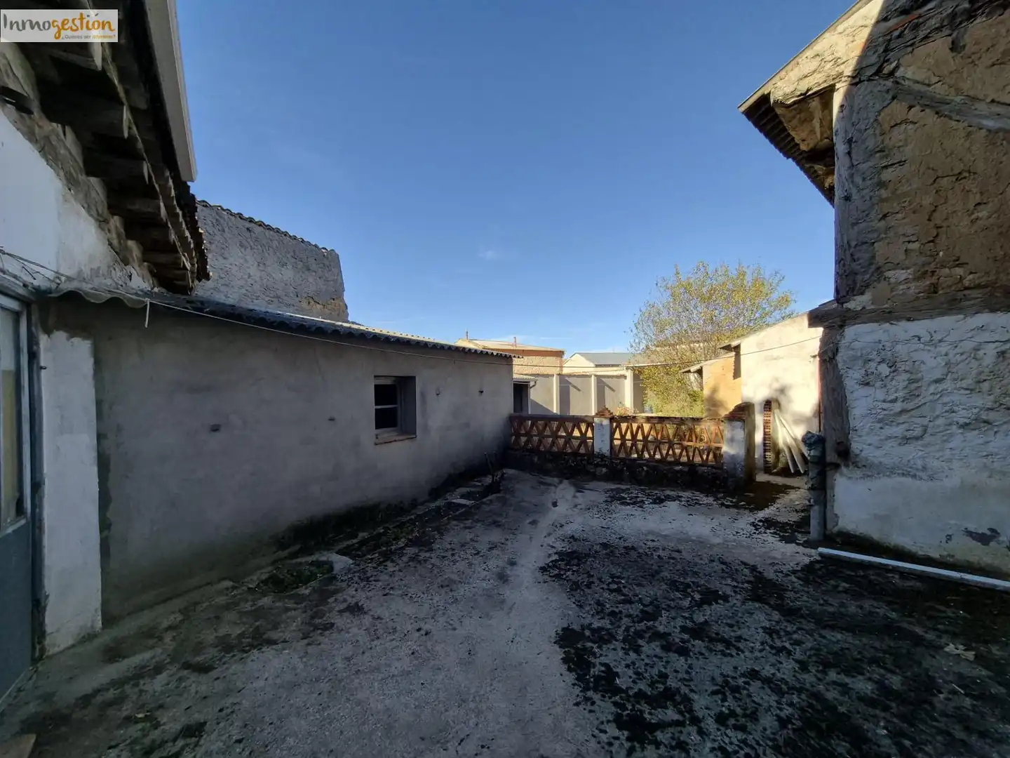 Vista exterior de Casa o chalet en venta en La Pedraja de Portillo  con Jardín privado y Trastero