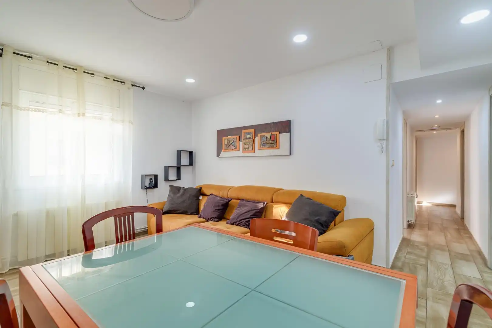 Sala d'estar de Pis en venda en Estruch - Eixample