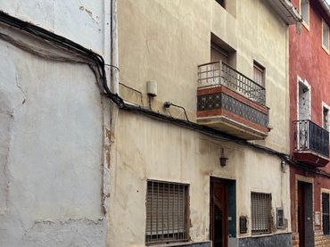 Adosado con balcón en venta en Carrer Sant Miquel 28