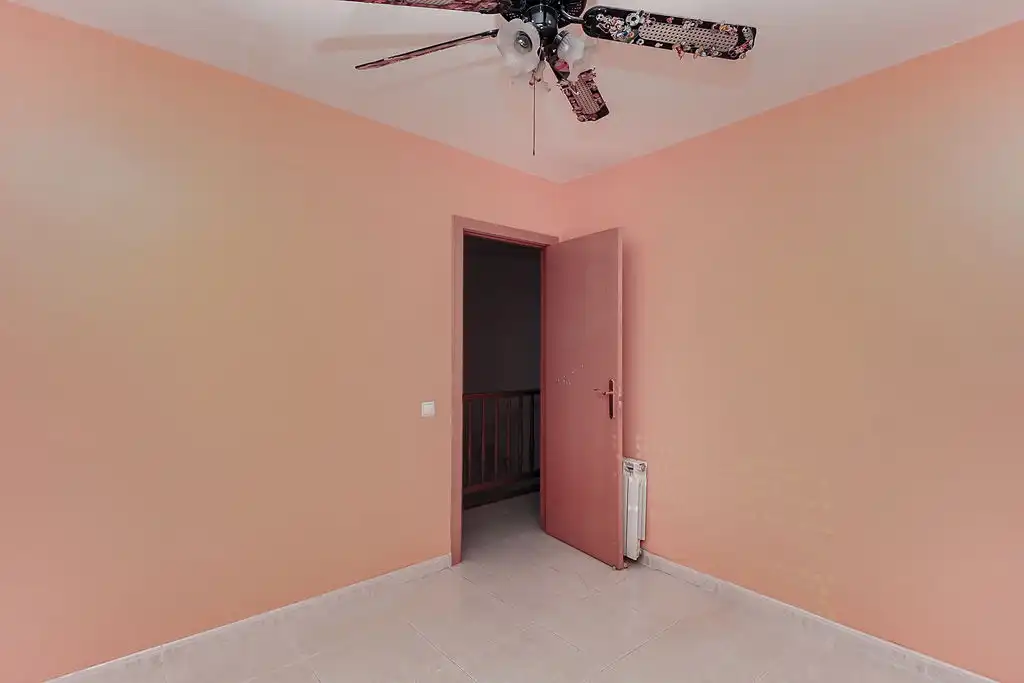 Casa aparellada en venda a C/ Princep D´Asturies, imagen 10