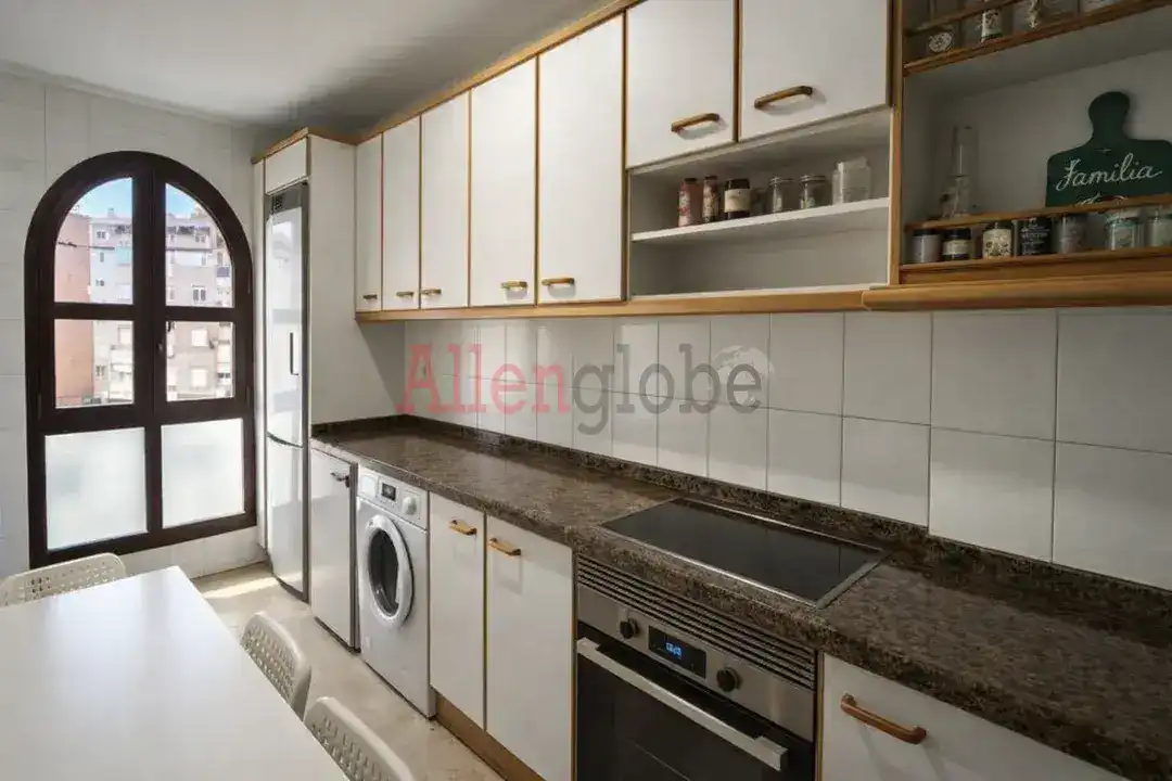 Flat for sale in Vallobín, Vallobín - La Florida