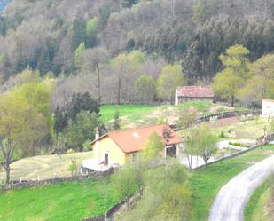 Vista exterior de Finca rústica de lloguer en Santiurde de Reinosa amb Balcó