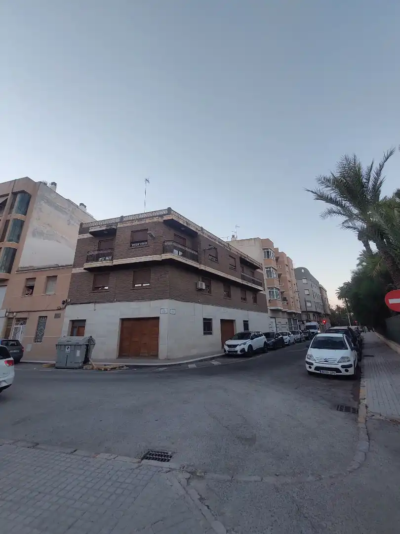 Exterior view of Buildings for sale in Elche / Elx