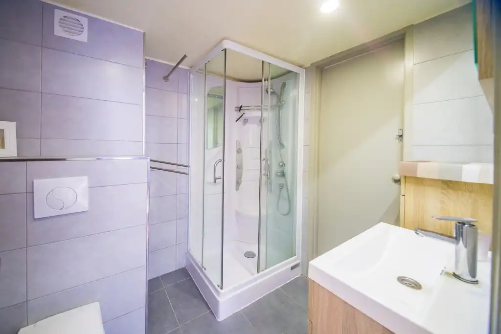 Baño de Piso en venta en Castell d'Aro, Platja d'Aro i s'Agaró con Calefacción, Amueblado y Balcón