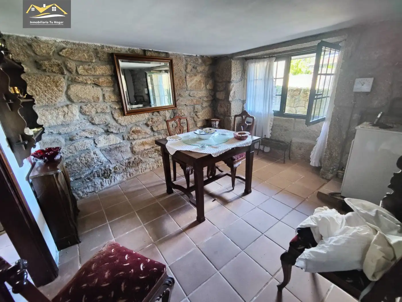 Houses for sale in Coles  with Heating, Private garden and Terrace